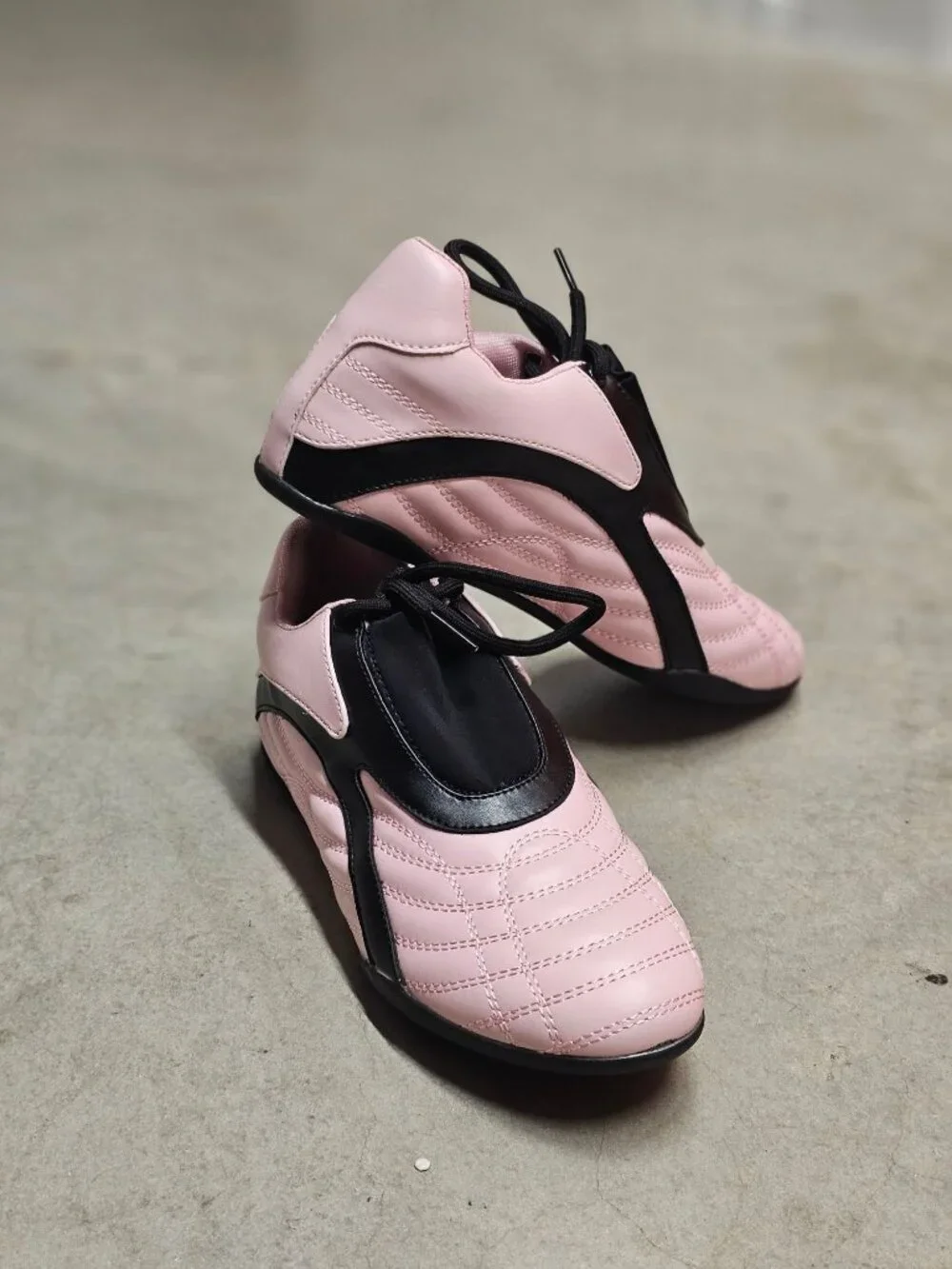 Womens Pink & Black Lace-Up Soft Sole Shoes Lightweight & Comfortable For Casual